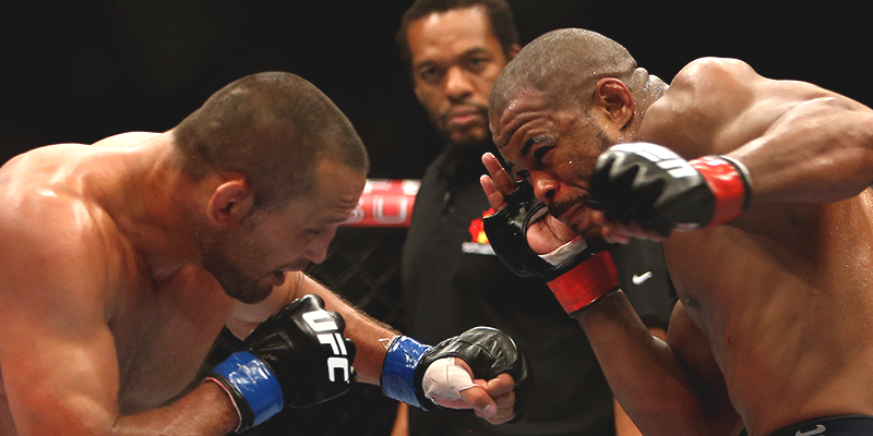 UFC 161: Evans defeats Henderson